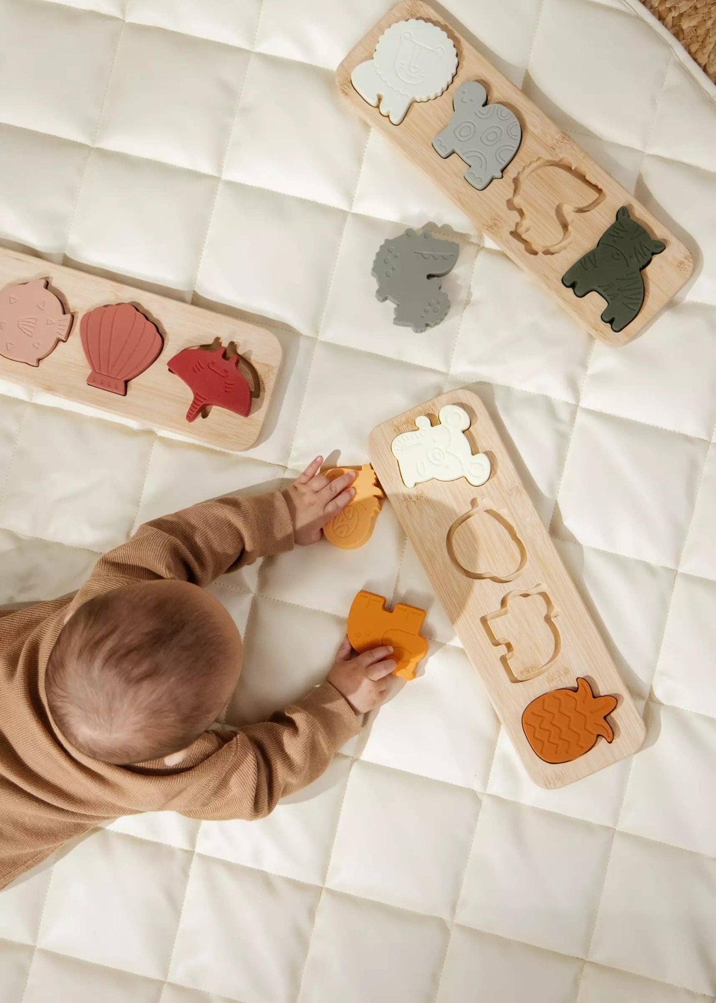 Silicone Puzzle on Wooden Plate - Ocean