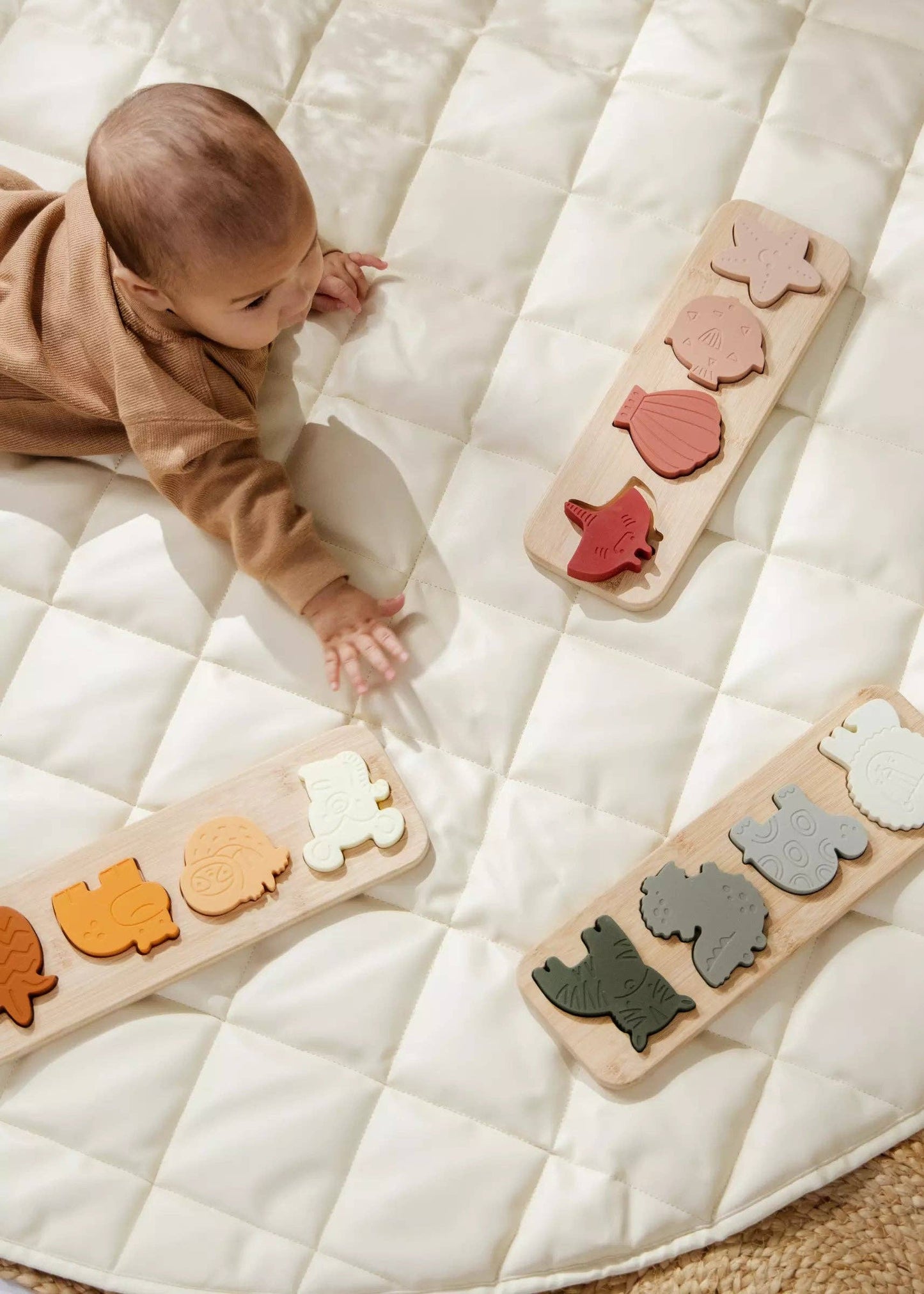Silicone Puzzle on Wooden Plate - Ocean