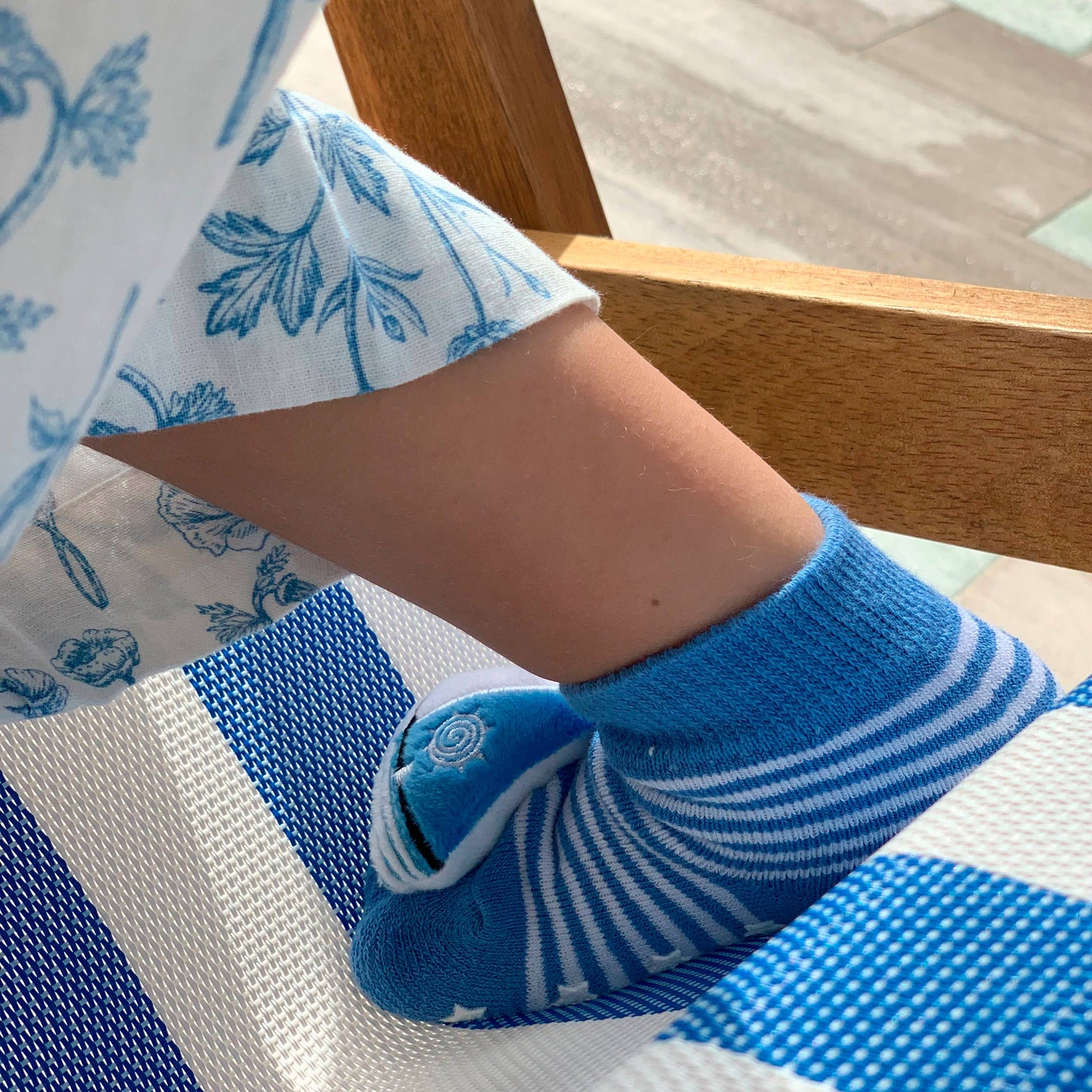 Sailboat Boogie Toes Rattle Socks